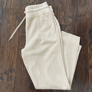 Lululemon Soft Ambition High Rise in Trench